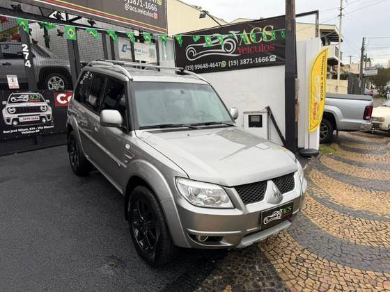 MITSUBISHI PAJERO TR4 2.0 4X2 16V 140CV FLEX 4P AUTOMÁTICO MITSUBISHI PAJERO TR4 2.0 4X2 16V 140CV FLEX 4P AUTOMÁTICO